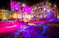 Weihnachts-Projektionen mit Texturen von Sternen - Como Magic Light Festival