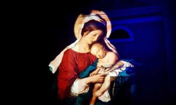 Proiezione madonna con bambino